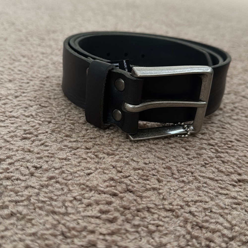 Harry Rosen B Brave leather belt